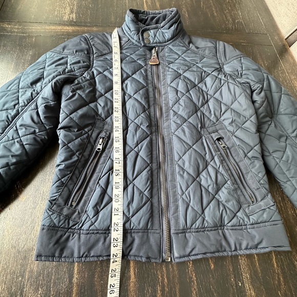 Abercrombie & Fitch Quilted Jacket with light padding. Size XS - Picture 6 of 11